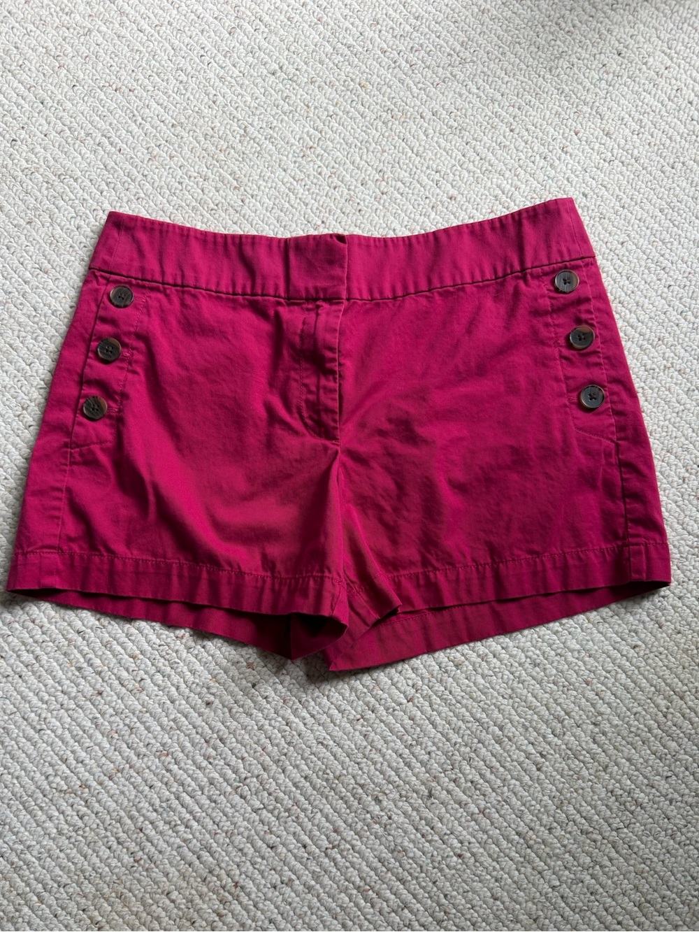 LOFT women’s pink chino shorts, size 8
